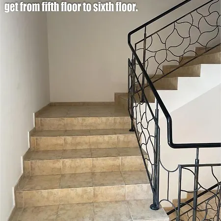 1-bedroom On The 6th Floor With Large Balcony 아파트 써니비치
