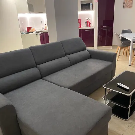 아파트 1-bedroom On The 6th Floor With Large Balcony 써니비치